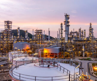 oil-and-gas-industrial-refinery-at-night-oil-and-2026-01-08-08-10-41-utc (1)